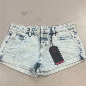 No Boundaries Jean Short